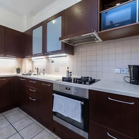 Stylish In Apartman *